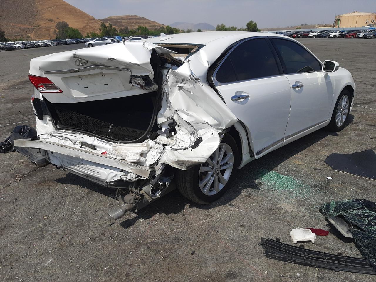 Photo 4 from auction – 2011 LEXUS ES 350 with VIN JTHBK1EGXB2454230