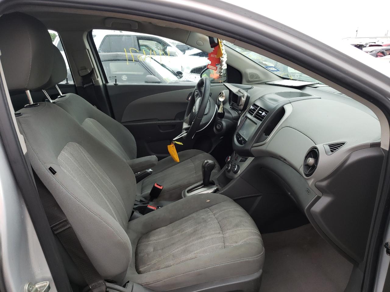 Photo 5 from auction – 2015 CHEVROLET SONIC LT with VIN 1G1JC5SH6F4100366