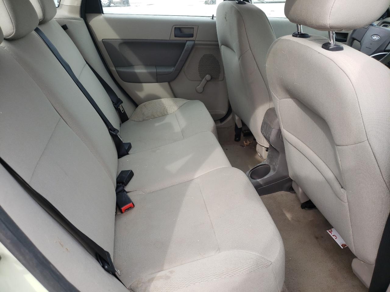 Photo 6 from auction – 2011 FORD FOCUS S with VIN 1FAHP3EN8BW100504