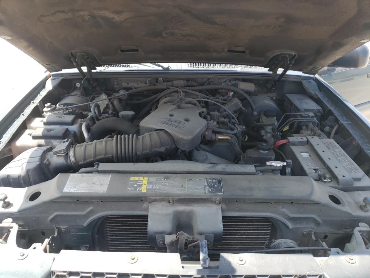 Photo 7 from auction – 2004 FORD EXPLORER S with VIN 1FMZU67K04UA53331