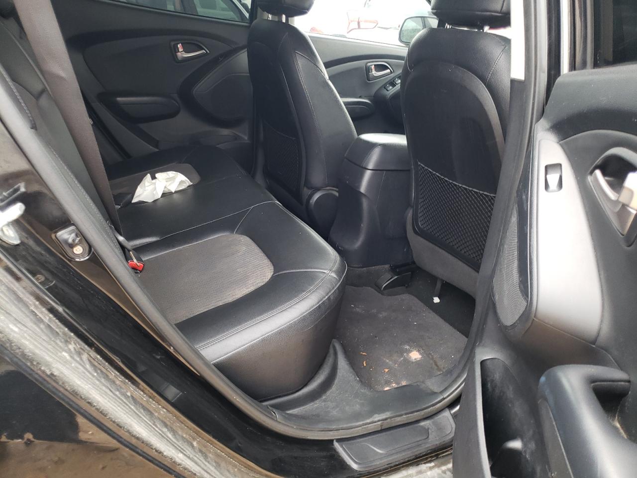 Photo 6 from auction – 2011 HYUNDAI TUCSON GLS with VIN KM8JUCAC6BU309112