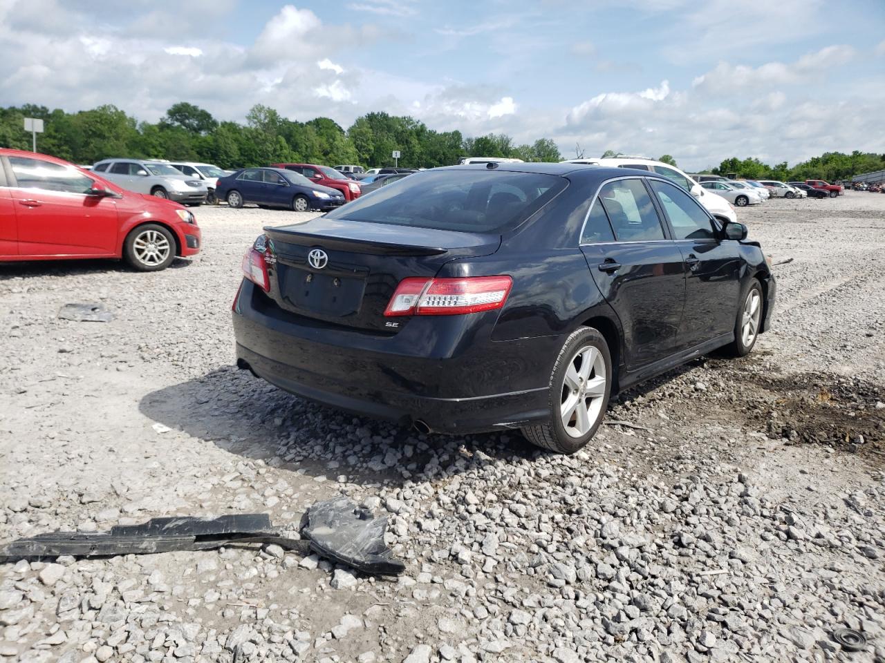 Photo 4 from auction – 2011 TOYOTA CAMRY BASE with VIN 4T1BF3EK7BU724701
