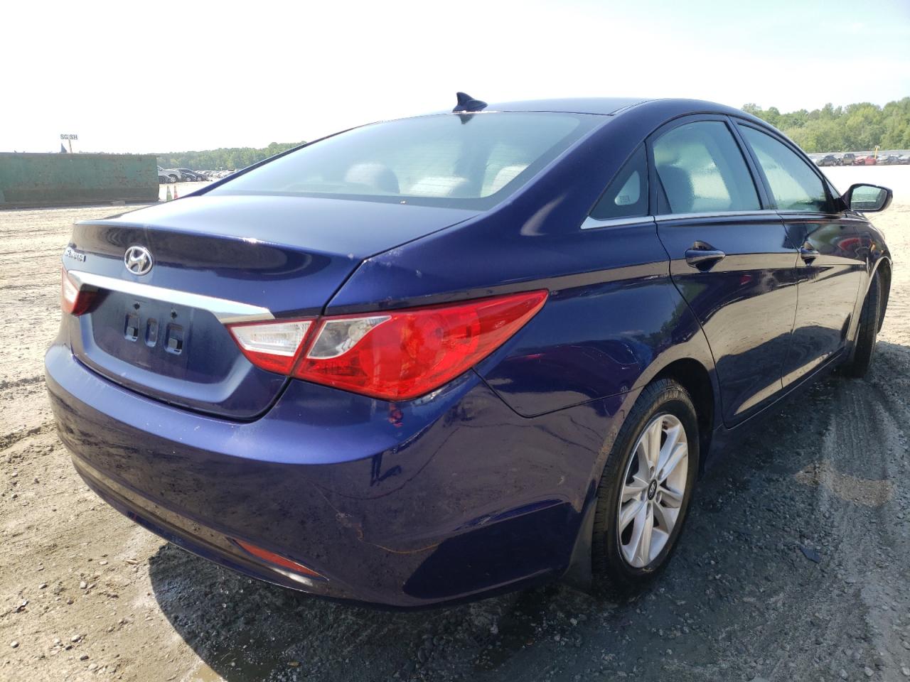Photo 4 from auction – 2013 HYUNDAI SONATA GLS with VIN 5NPEB4AC4DH534286