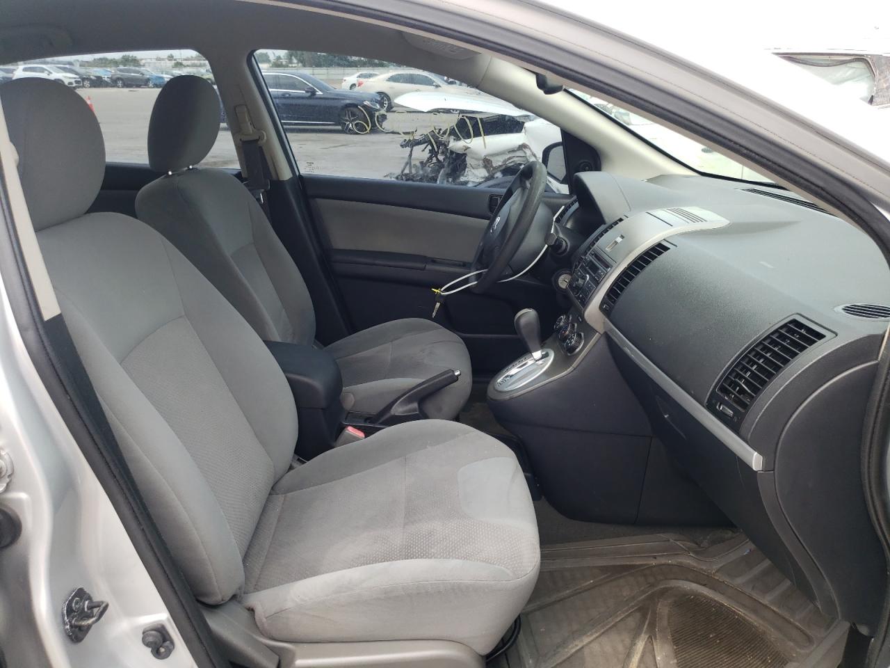 Photo 5 from auction – 2010 NISSAN SENTRA 2.0 with VIN 3N1AB6AP2AL625875