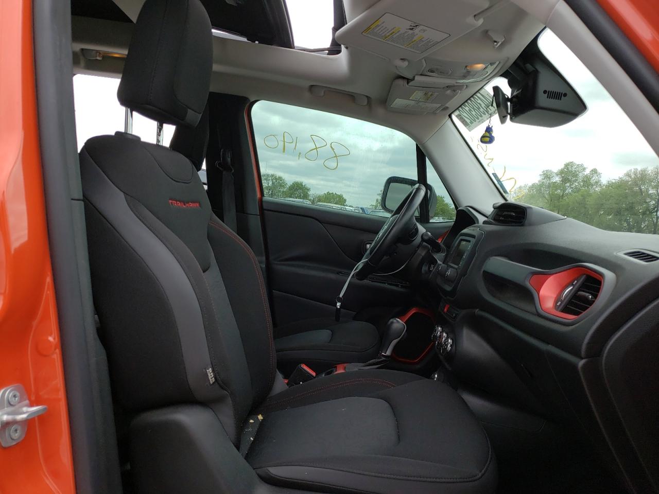 Photo 5 from auction – 2015 JEEP RENEGADE T with VIN ZACCJBCT2FPC35434