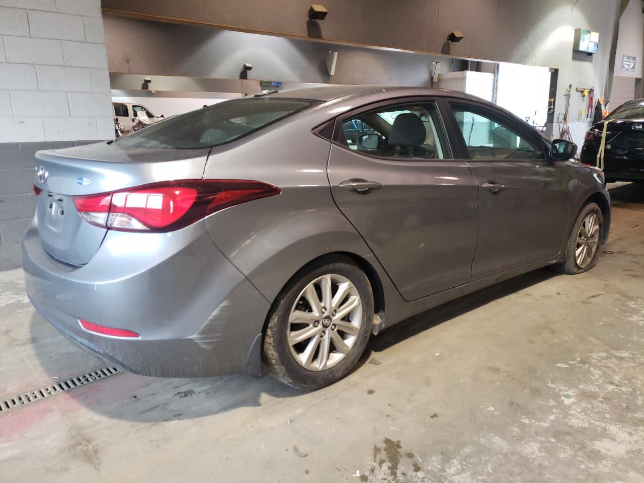 Photo 4 from auction – 2016 HYUNDAI ELANTRA SE with VIN KMHDH4AE2GU589367