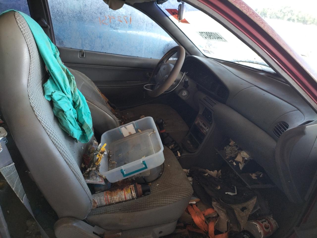 Photo 5 from auction – 1997 FORD ASPIRE with VIN KNJLT05H9V6208754