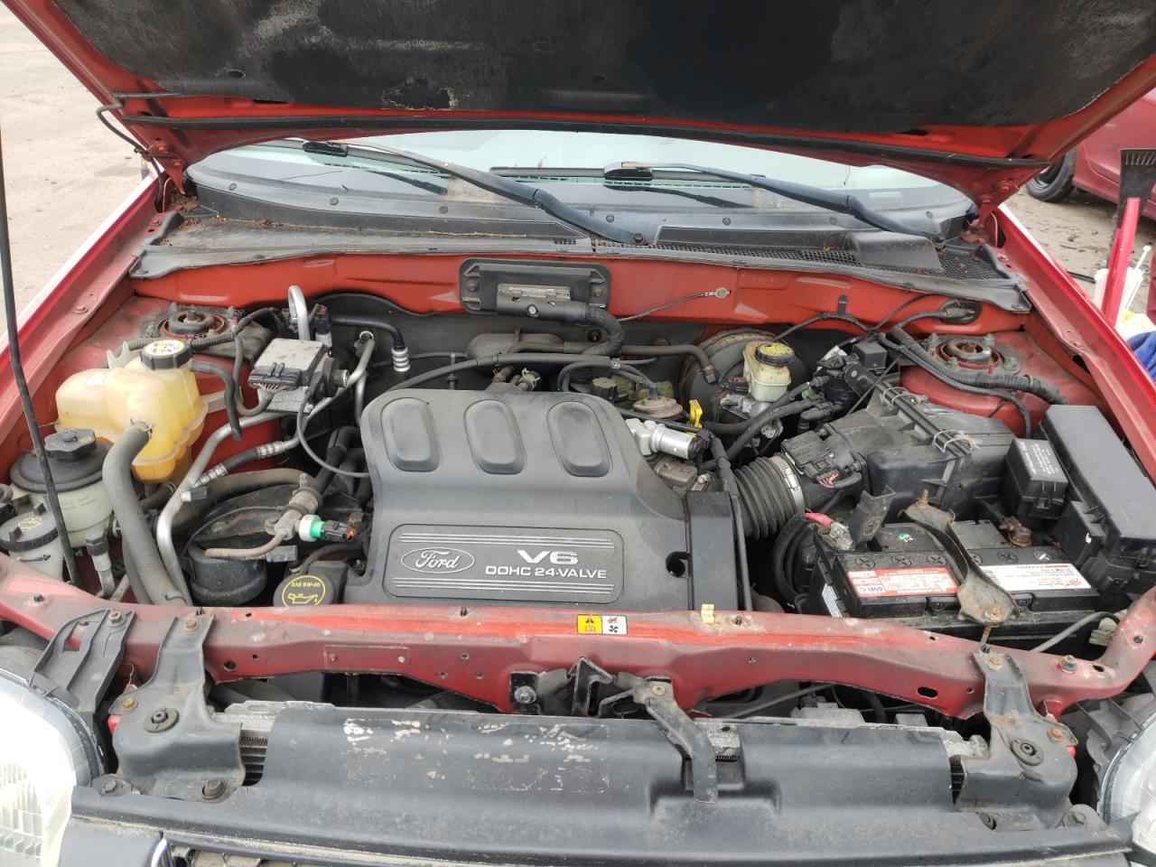 Photo 7 from auction – 2002 FORD ESCAPE XLT with VIN 1FMYU04142KE08434