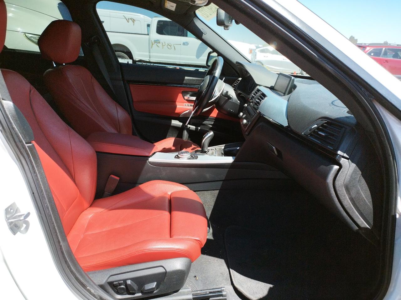 Photo 5 from auction – 2015 BMW 328 XIGT S with VIN WBA8Z5C55FD672261