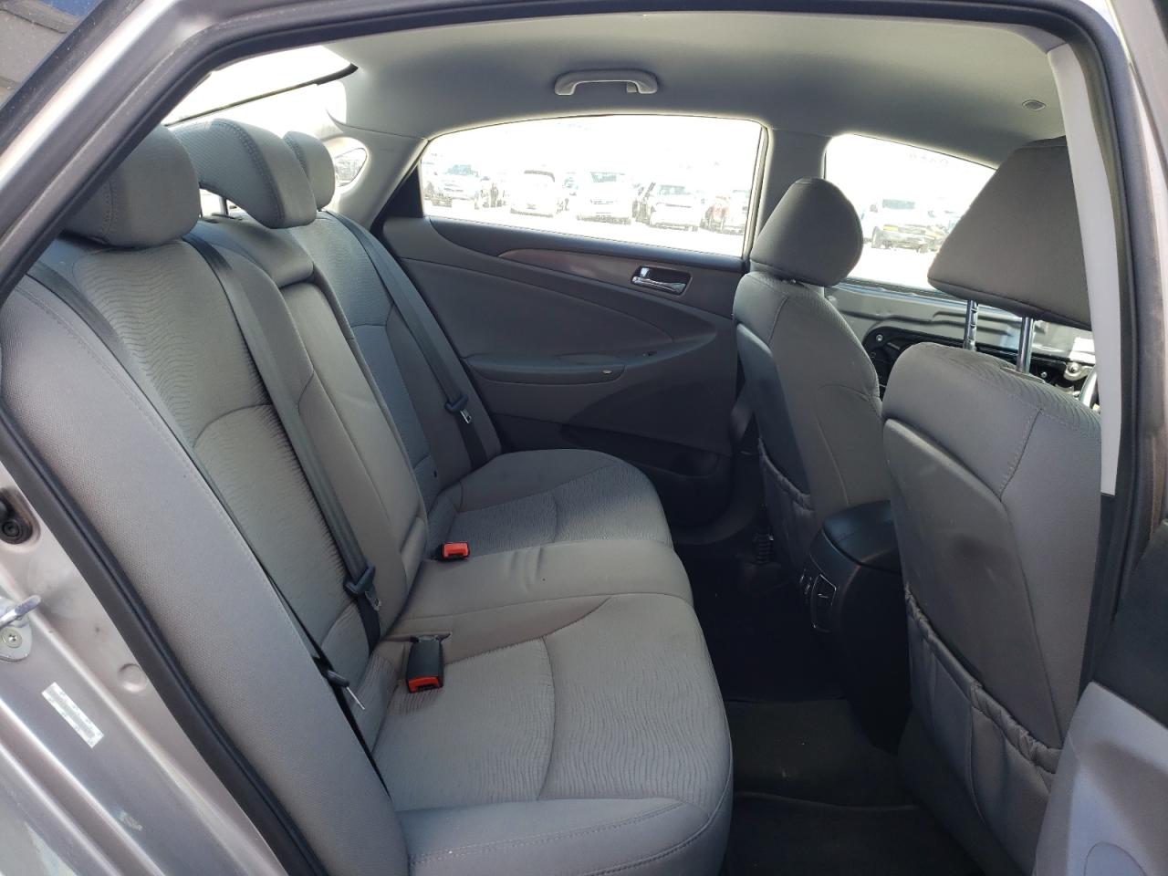 Photo 6 from auction – 2012 HYUNDAI SONATA HYB with VIN KMHEC4A43CA028147