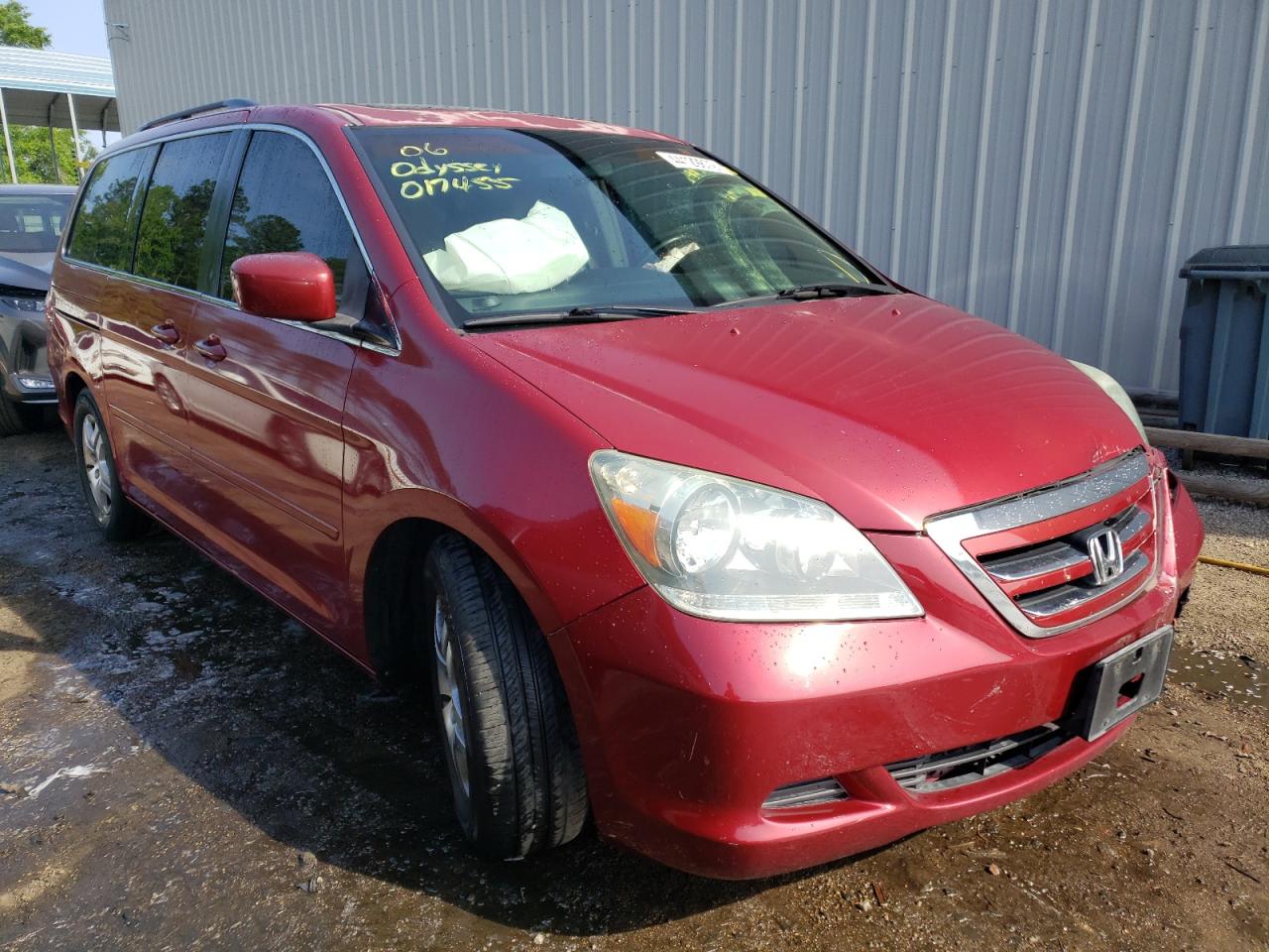HONDA ODYSSEY EX 2006 with VIN 5FNRL38796B017455 - Photo from auction