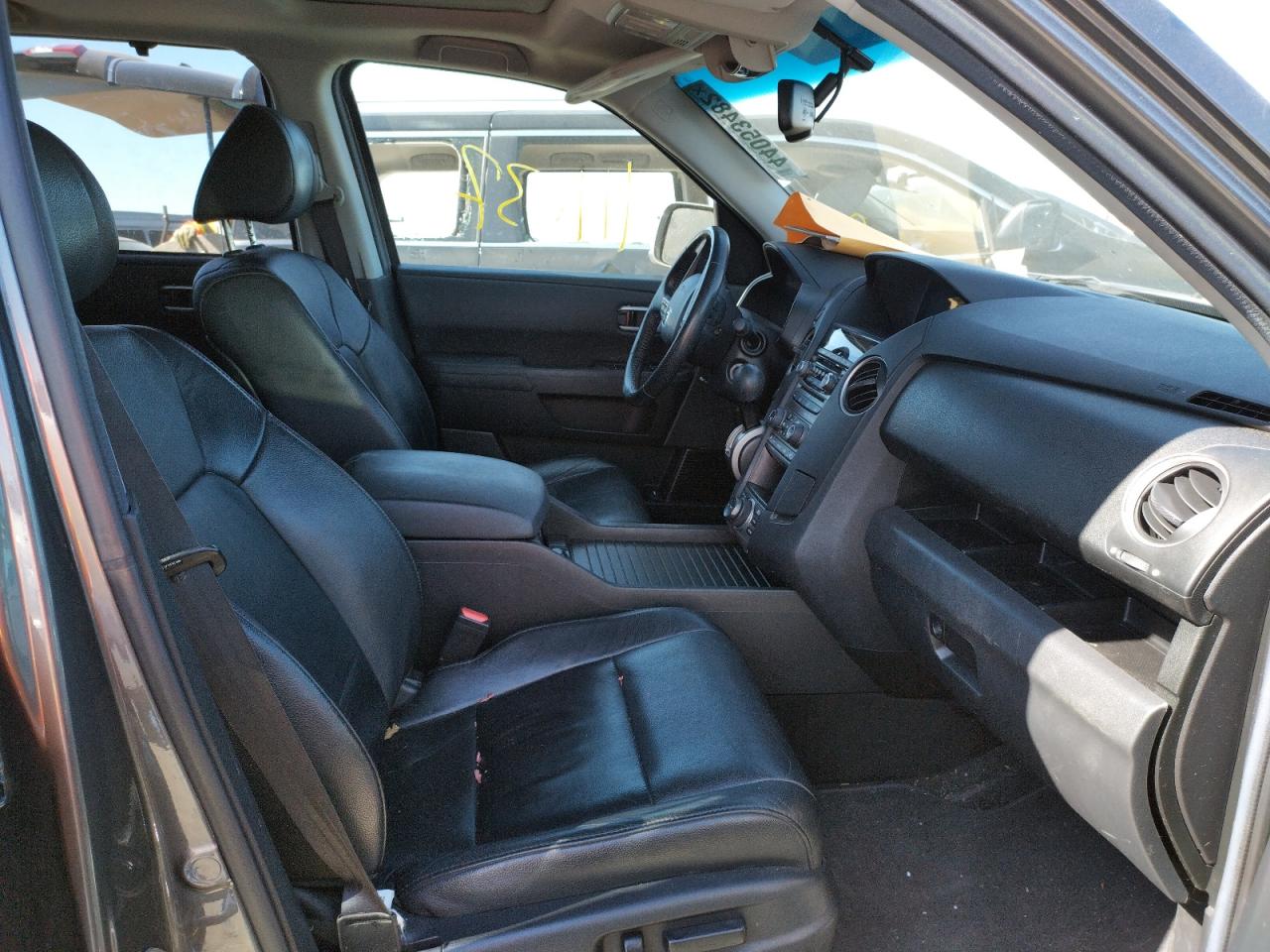 Photo 5 from auction – 2013 HONDA PILOT TOUR with VIN 5FNYF4H96DB008333