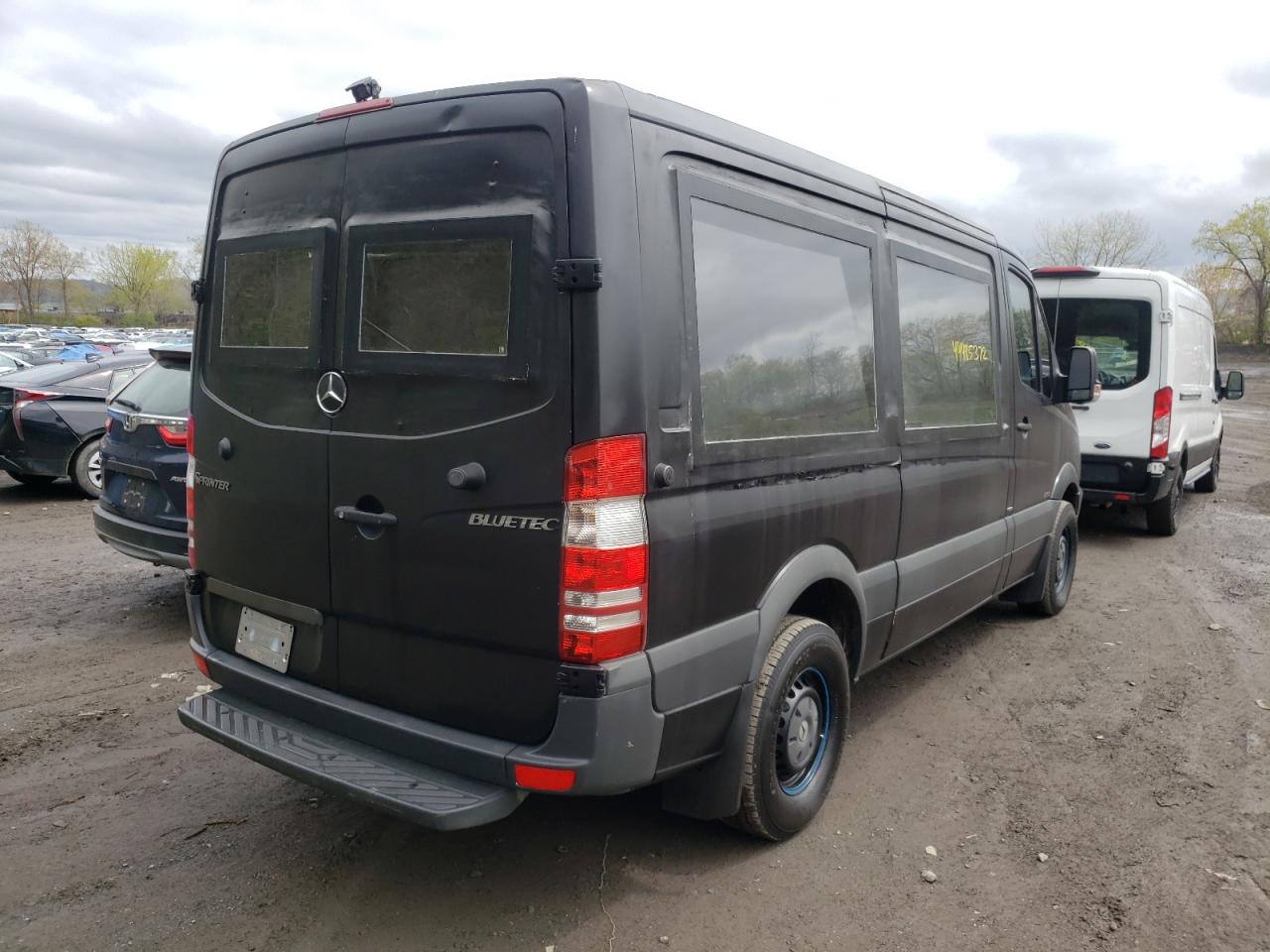 Photo 4 from auction – 2012 MERCEDES-BENZ SPRINTER 2 with VIN WD3PE7CC0C5613655