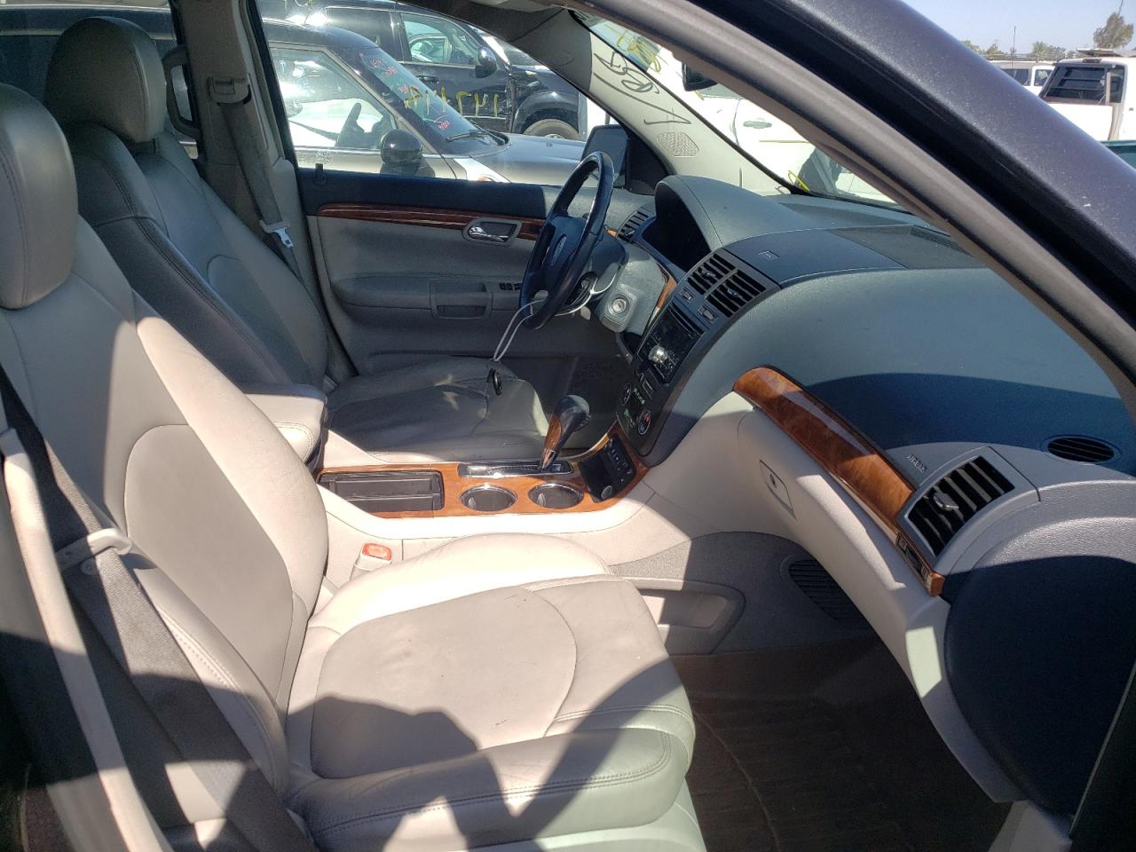 Photo 5 from auction – 2007 SATURN OUTLOOK SP with VIN 5GZEV33707J113158