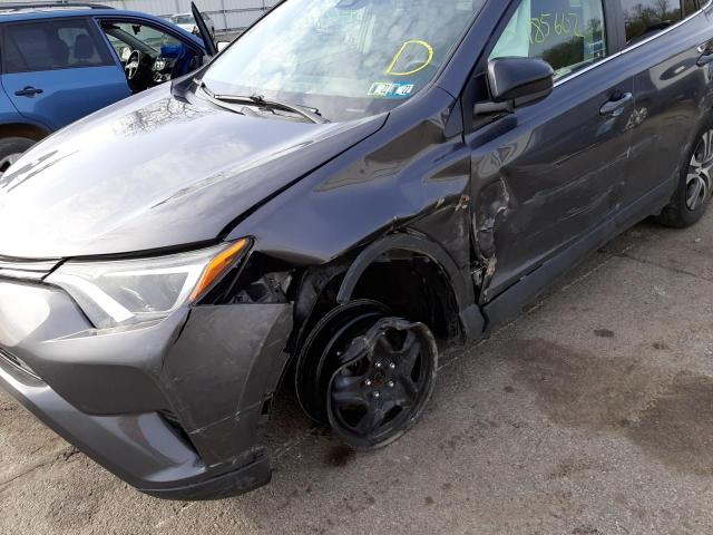 صورة رقم 9 من المزاد - 2017 TOYOTA RAV4 LE مع VIN 2T3BFREV4HW576293