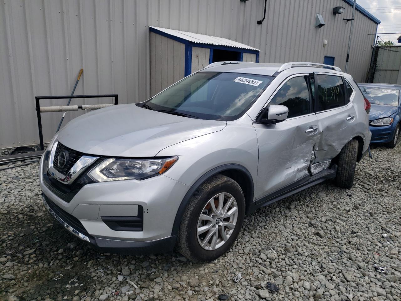 Photo 2 from auction – 2018 NISSAN ROGUE S with VIN KNMAT2MT0JP566583