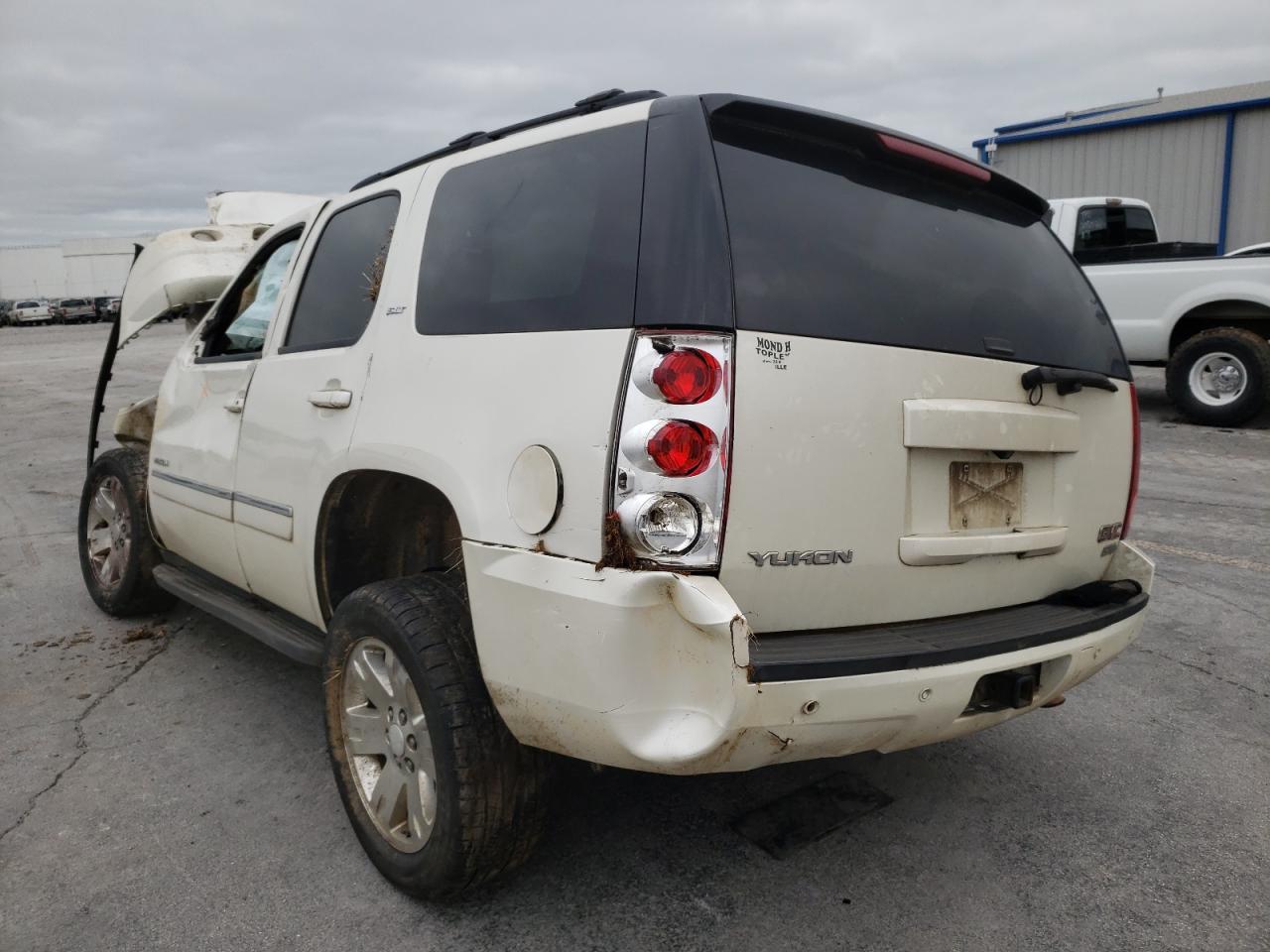 Photo 3 from auction – 2010 GMC YUKON SLT with VIN 1GKUCCE00AR283620