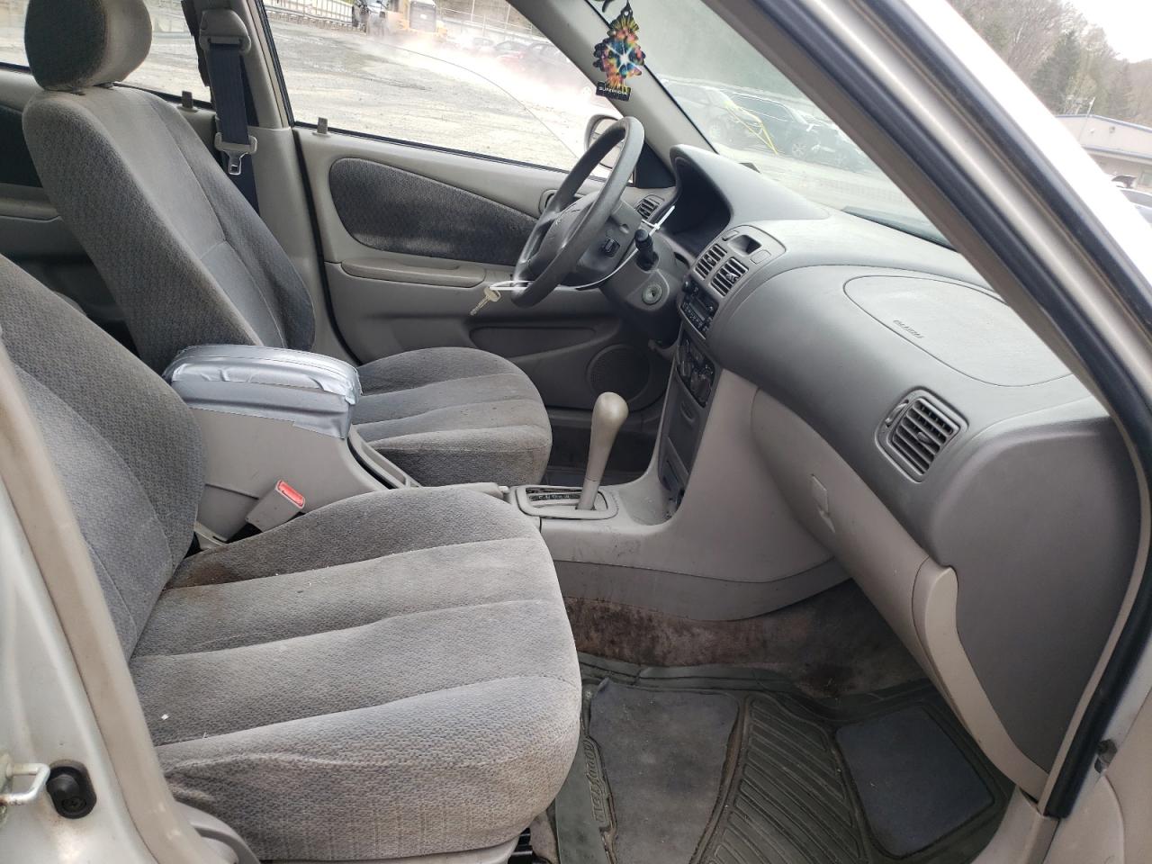 Photo 5 from auction – 2002 TOYOTA COROLLA CE with VIN 2T1BR12E62C518944