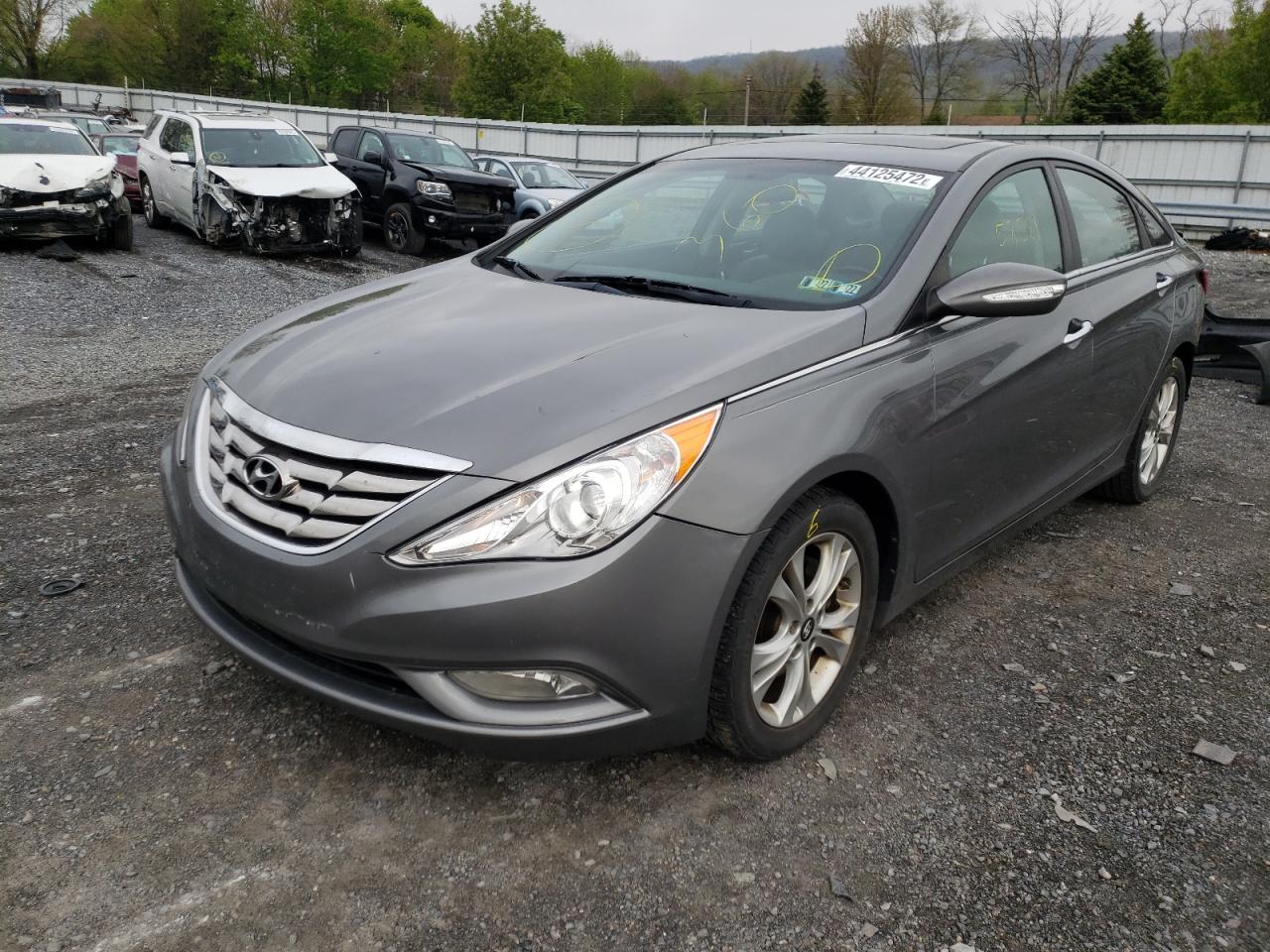 Photo 2 from auction – 2013 HYUNDAI SONATA SE with VIN 5NPEC4AC6DH734907