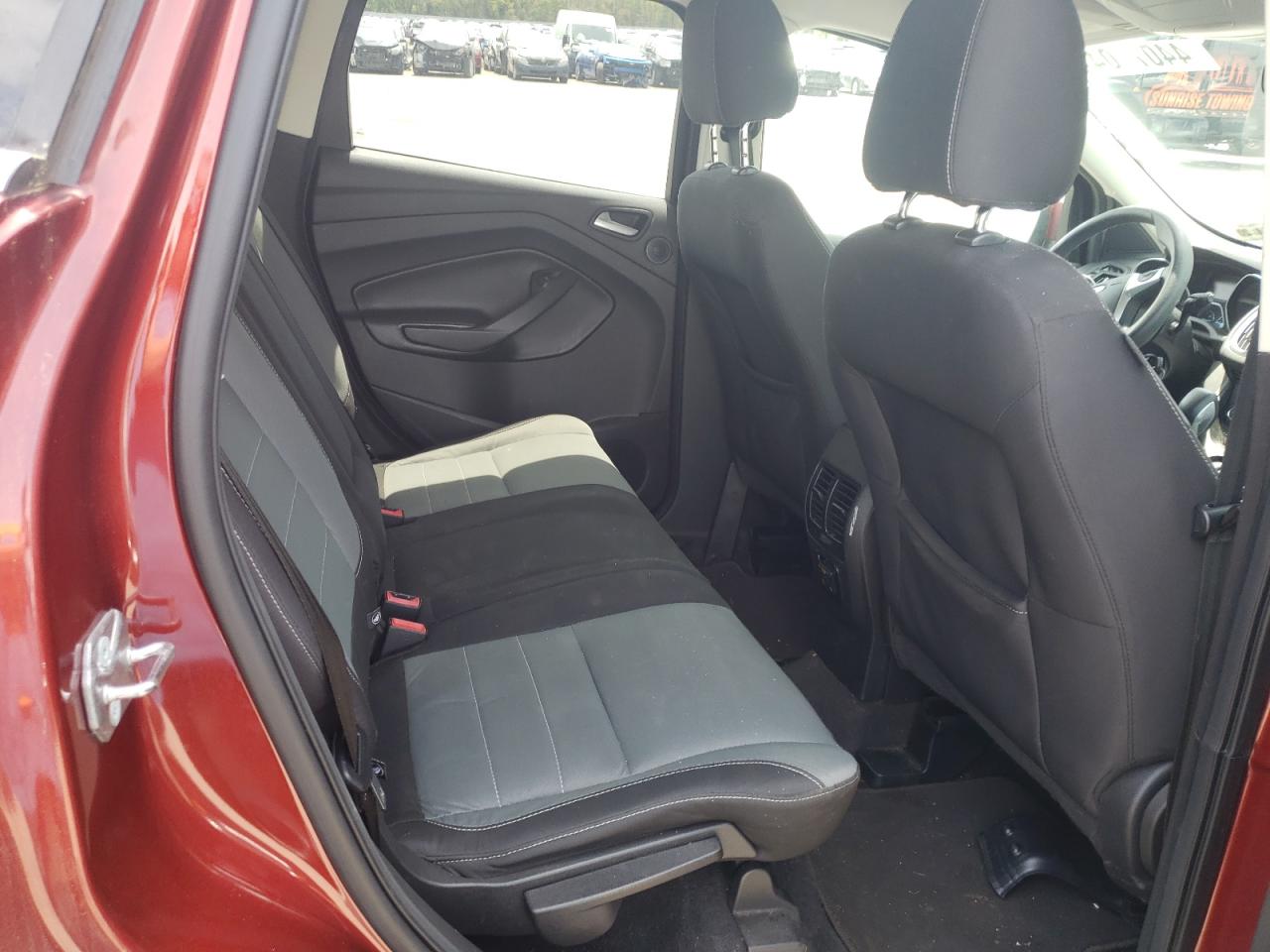 Photo 6 from auction – 2015 FORD ESCAPE SE with VIN 1FMCU0GX0FUB13822