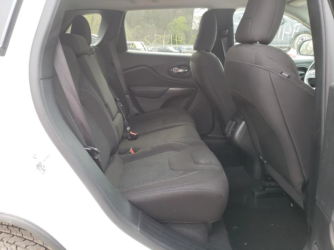 Photo 6 from auction – 2020 JEEP CHEROKEE L with VIN 1C4PJLCB9LD605528