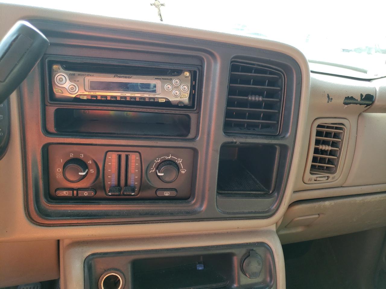 Photo 9 from auction – 2003 CHEVROLET AVALANCHE with VIN 3GNEK13T33G304765