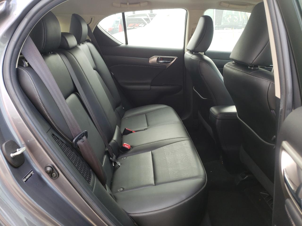 Photo 6 from auction – 2014 LEXUS CT 200 with VIN JTHKD5BH2E2199981