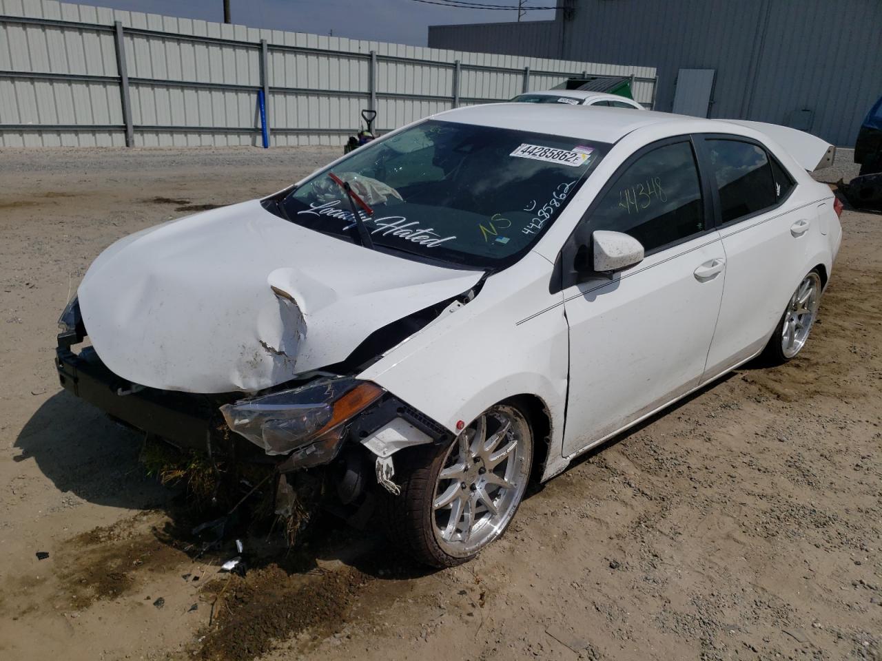 Photo 2 from auction – 2018 TOYOTA COROLLA L with VIN 5YFBURHE2JP744028
