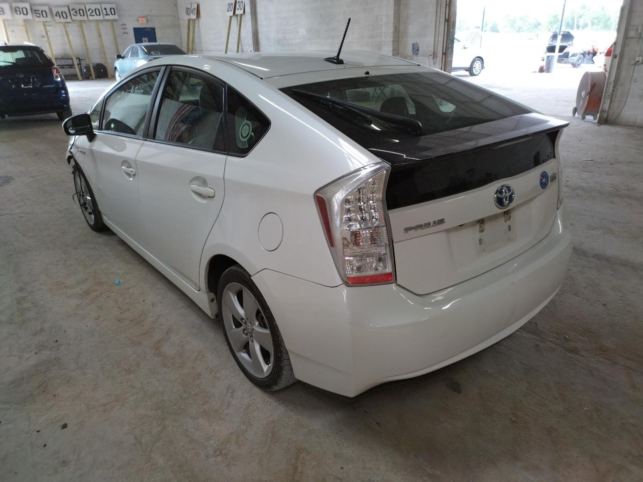Photo 3 from auction – 2010 TOYOTA PRIUS with VIN JTDKN3DUXA0110306