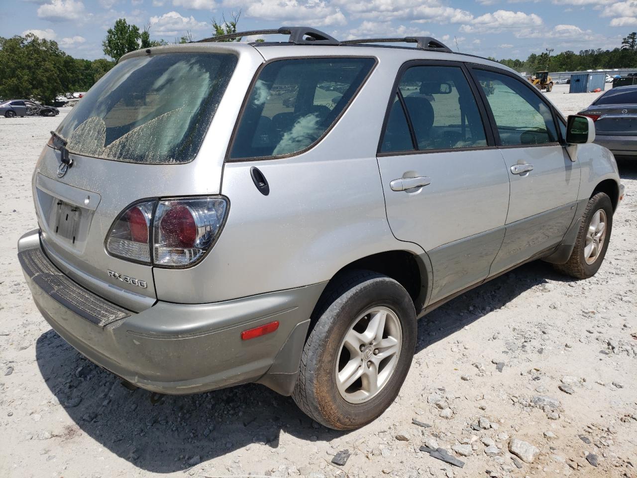 Photo 4 from auction – 2002 LEXUS RX 300 with VIN JTJGF10U320133616