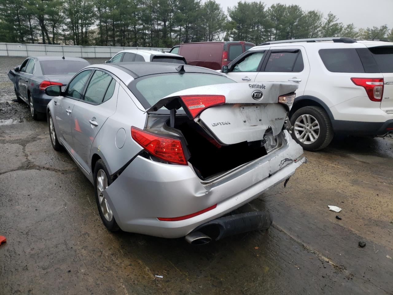 Photo 16 from auction – 2011 KIA OPTIMA EX with VIN KNAGN4A72B5055846