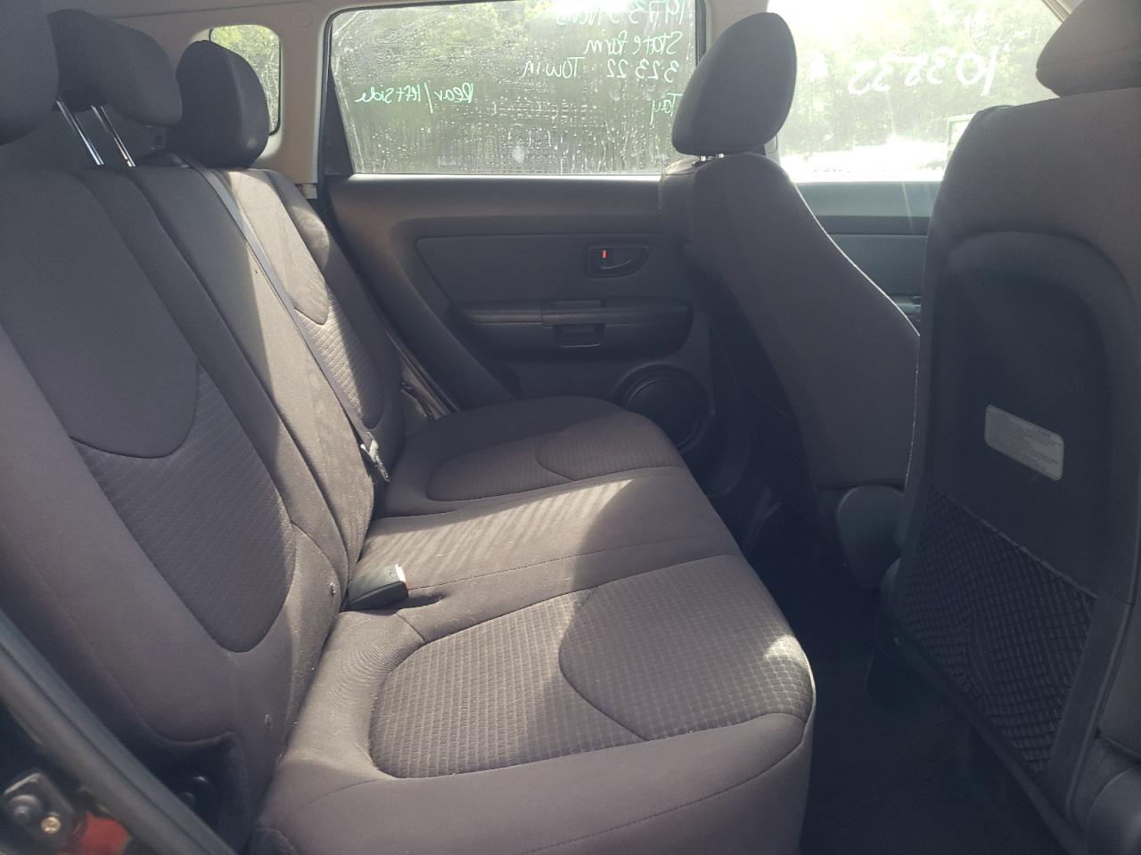 Photo 6 from auction – 2013 KIA SOUL with VIN KNDJT2A56D7542220