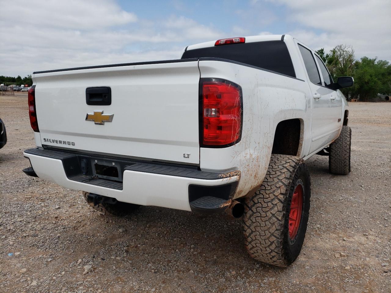 Photo 4 from auction – 2017 CHEVROLET SILVERADO with VIN 3GCUKREC6HG203680