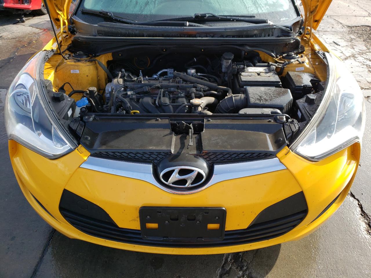 Photo 7 from auction – 2012 HYUNDAI VELOSTER with VIN KMHTC6AD0CU026616