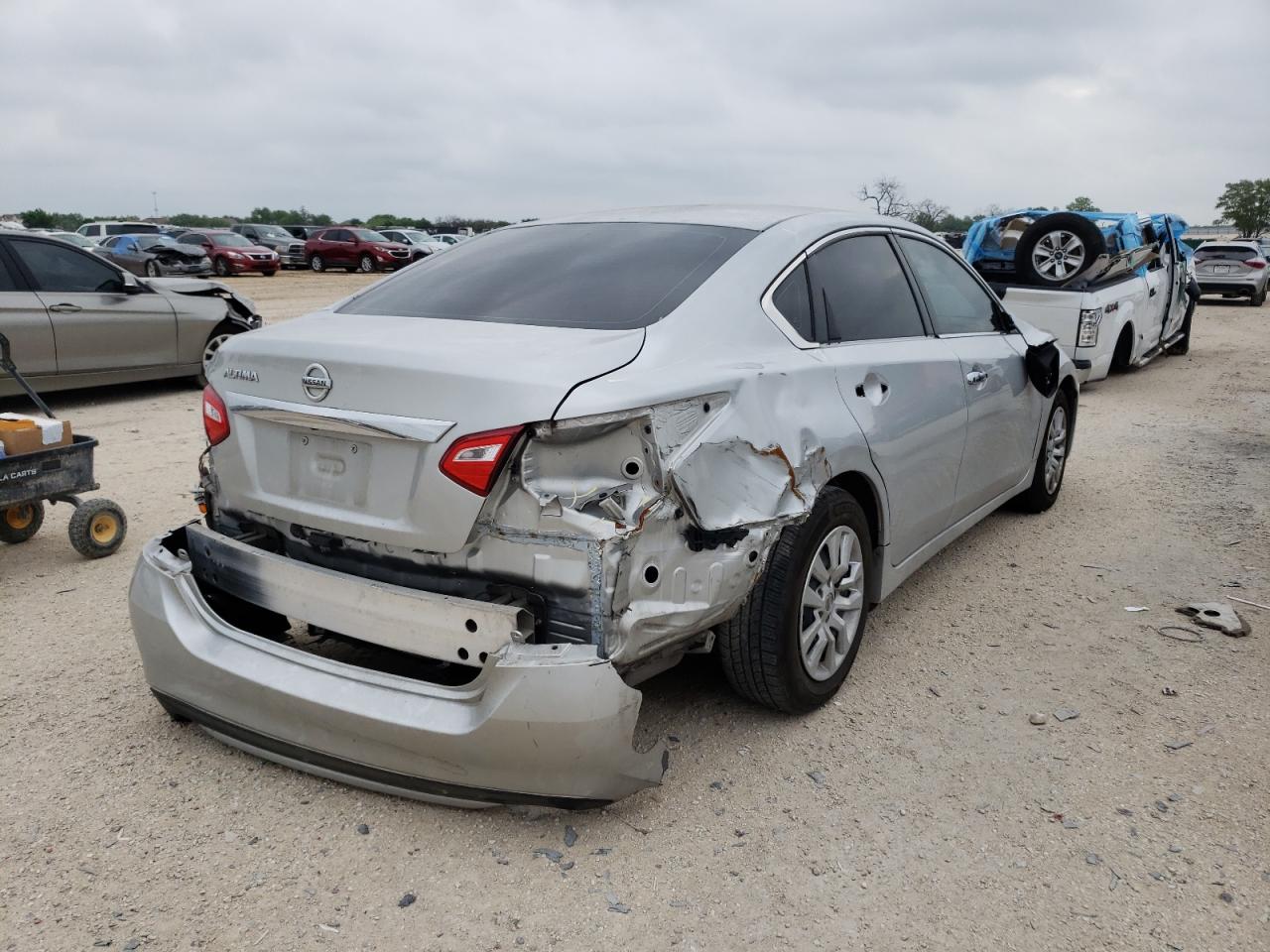 Photo 9 from auction – 2016 NISSAN ALTIMA 2.5 with VIN 1N4AL3AP4GN346631
