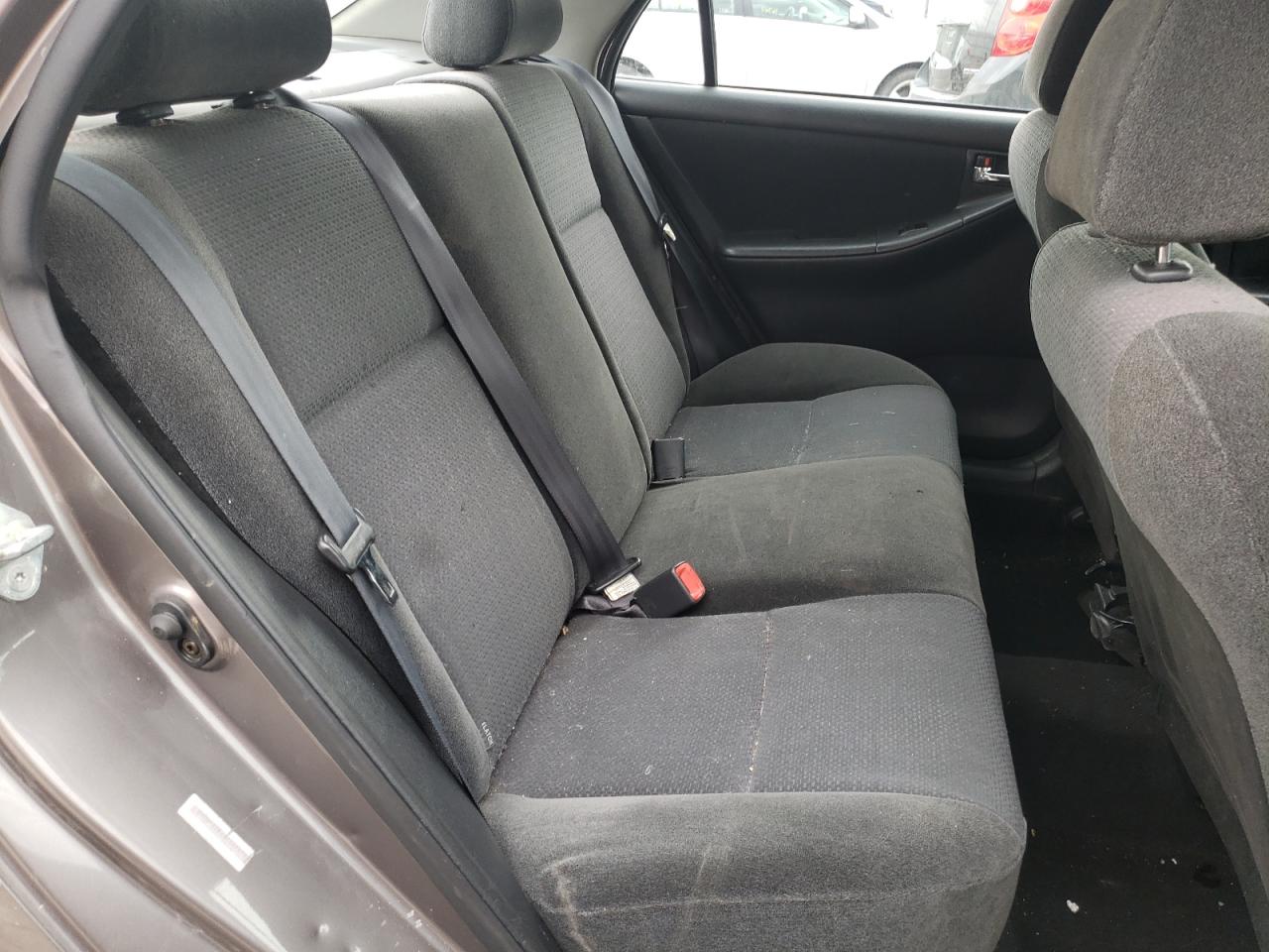 Photo 6 from auction – 2004 TOYOTA COROLLA CE with VIN 1NXBR32E24Z223238