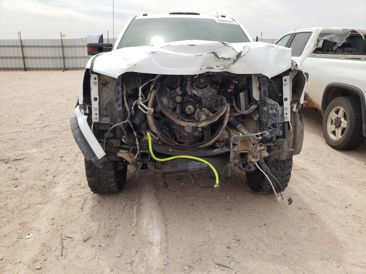 Фото 19 с аукциона – 2015 GMC SIERRA K35 с VIN 1GT424E87FF628337