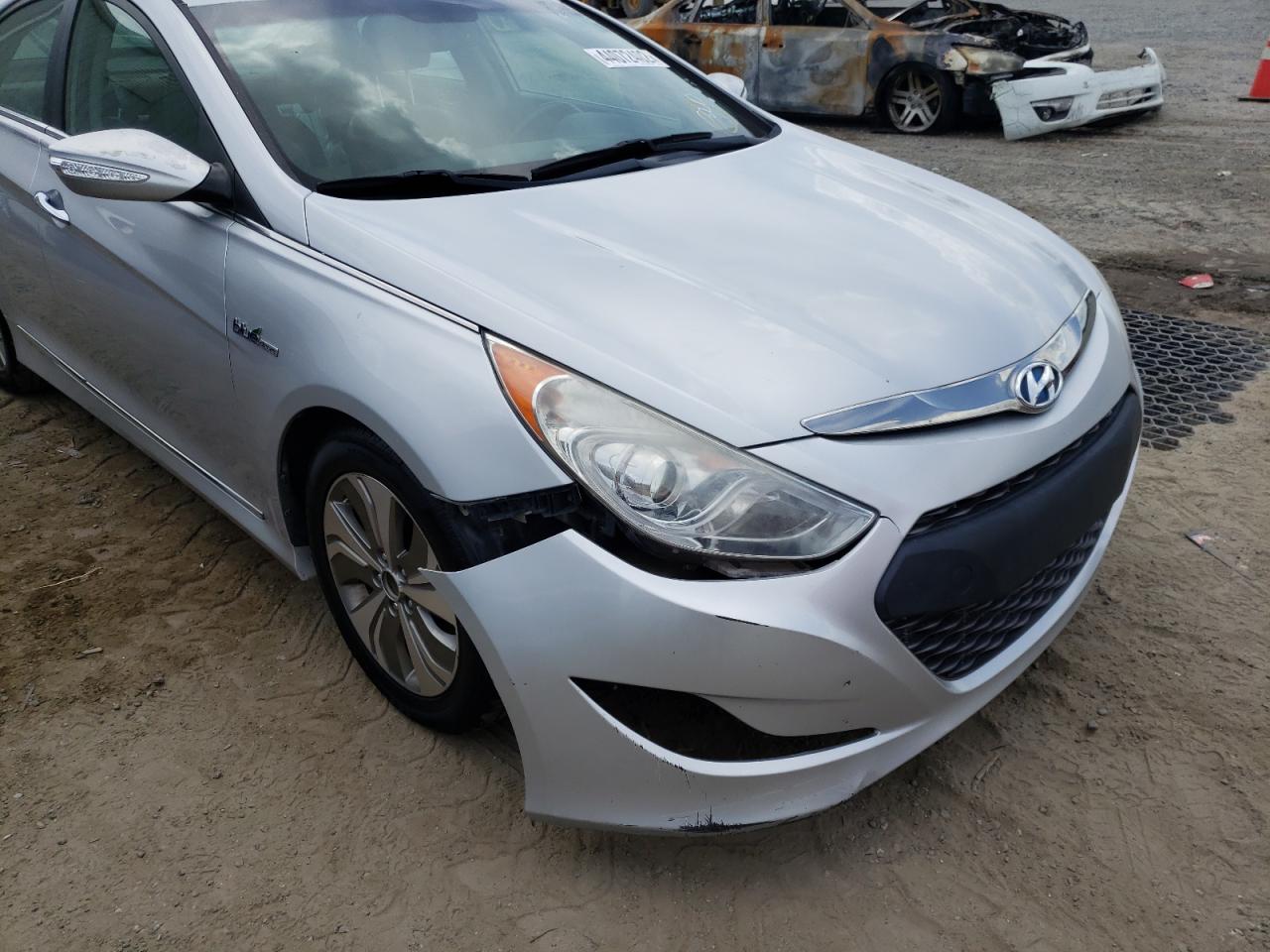Photo 9 from auction – 2013 HYUNDAI SONATA HYB with VIN KMHEC4A45DA094927