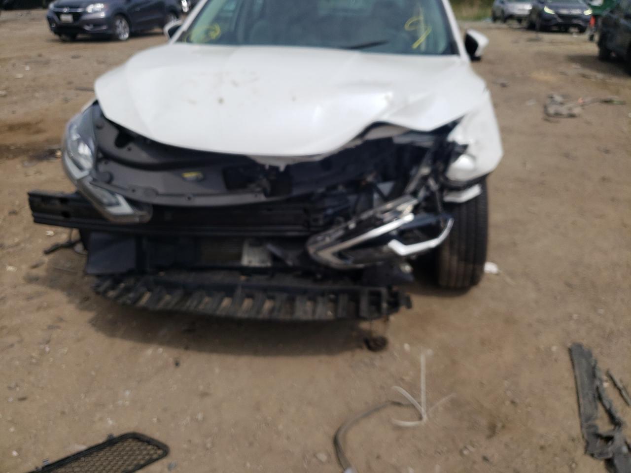 Photo 9 from auction – 2017 NISSAN SENTRA S with VIN 3N1AB7AP4HY304682