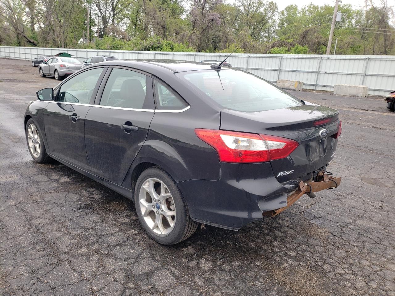 Photo 3 from auction – 2012 FORD FOCUS SEL with VIN 1FAHP3H28CL466841