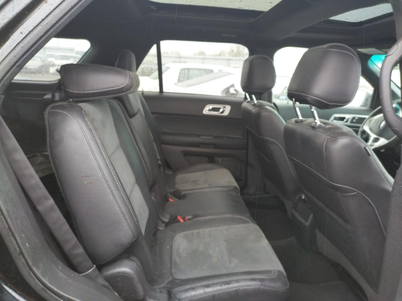 Photo 6 from auction – 2015 FORD EXPLORER X with VIN 1FM5K8D83FGC46843