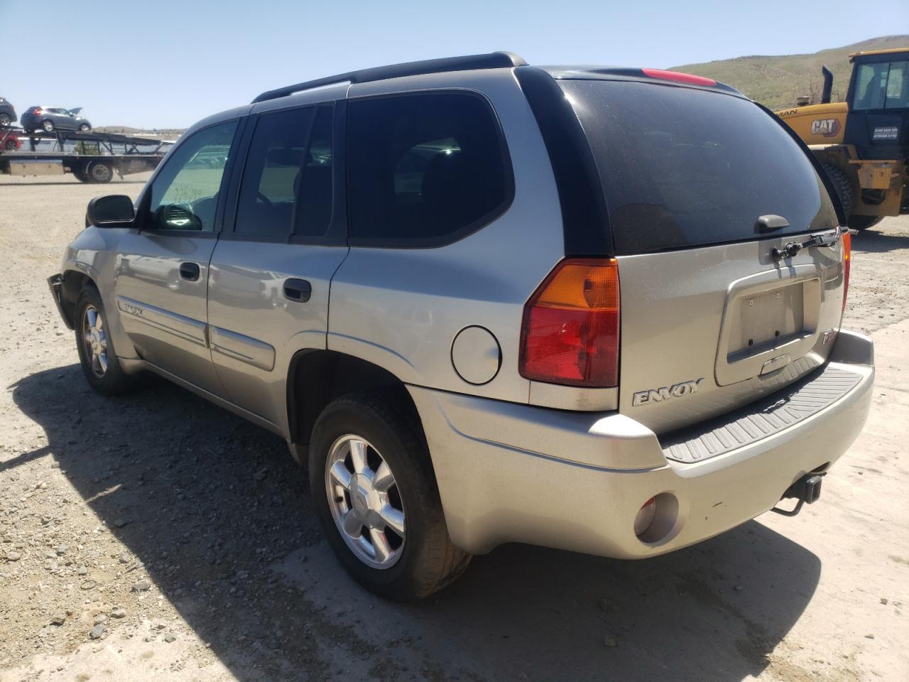 Photo 3 from auction – 2003 GMC ENVOY with VIN 1GKDT13S132362346