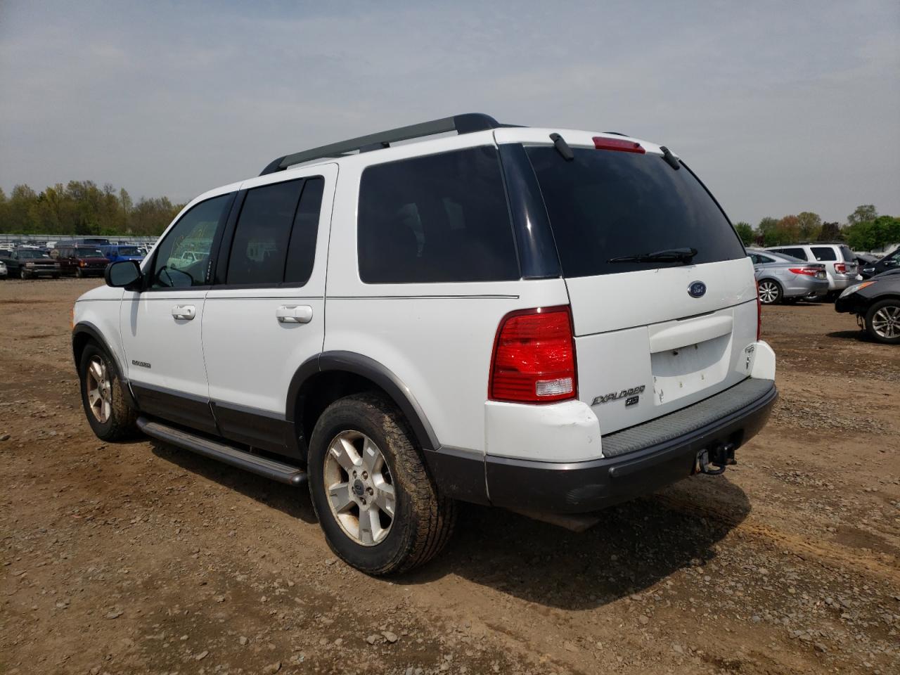 Photo 3 from auction – 2005 FORD EXPLORER X with VIN 1FMZU73W85ZA20967