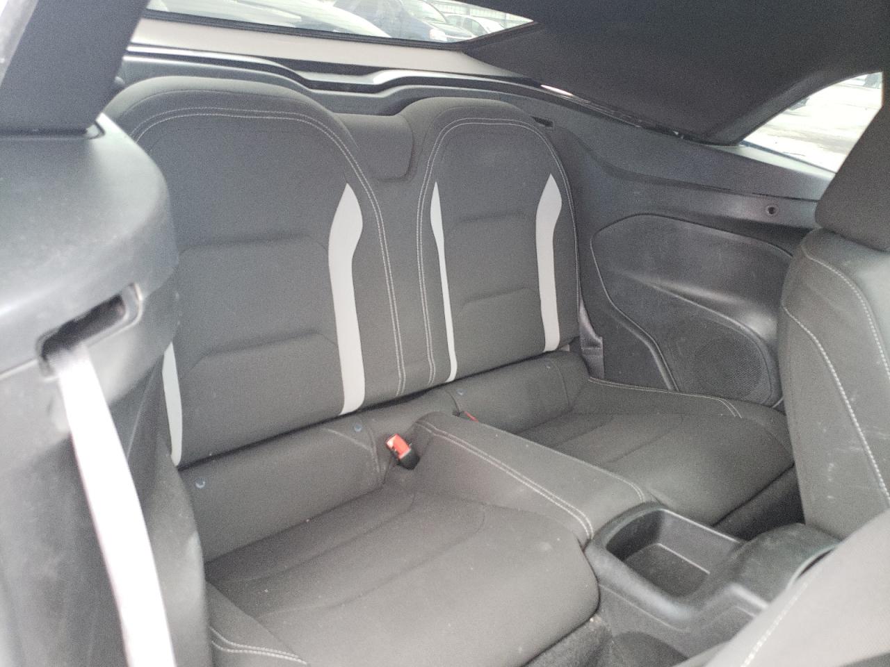 Photo 6 from auction – 2019 CHEVROLET CAMARO LS with VIN 1G1FB3DX8K0139673