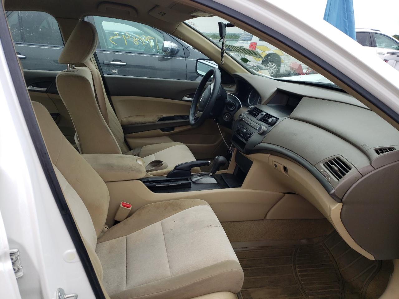 Photo 5 from auction – 2008 HONDA ACCORD with VIN JHMCP26358C025829