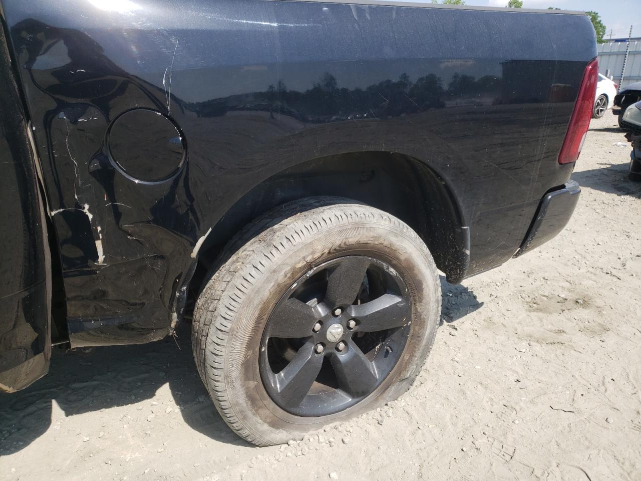 Photo 9 from auction – 2014 RAM 1500 ST with VIN 1C6RR6KT1ES135319