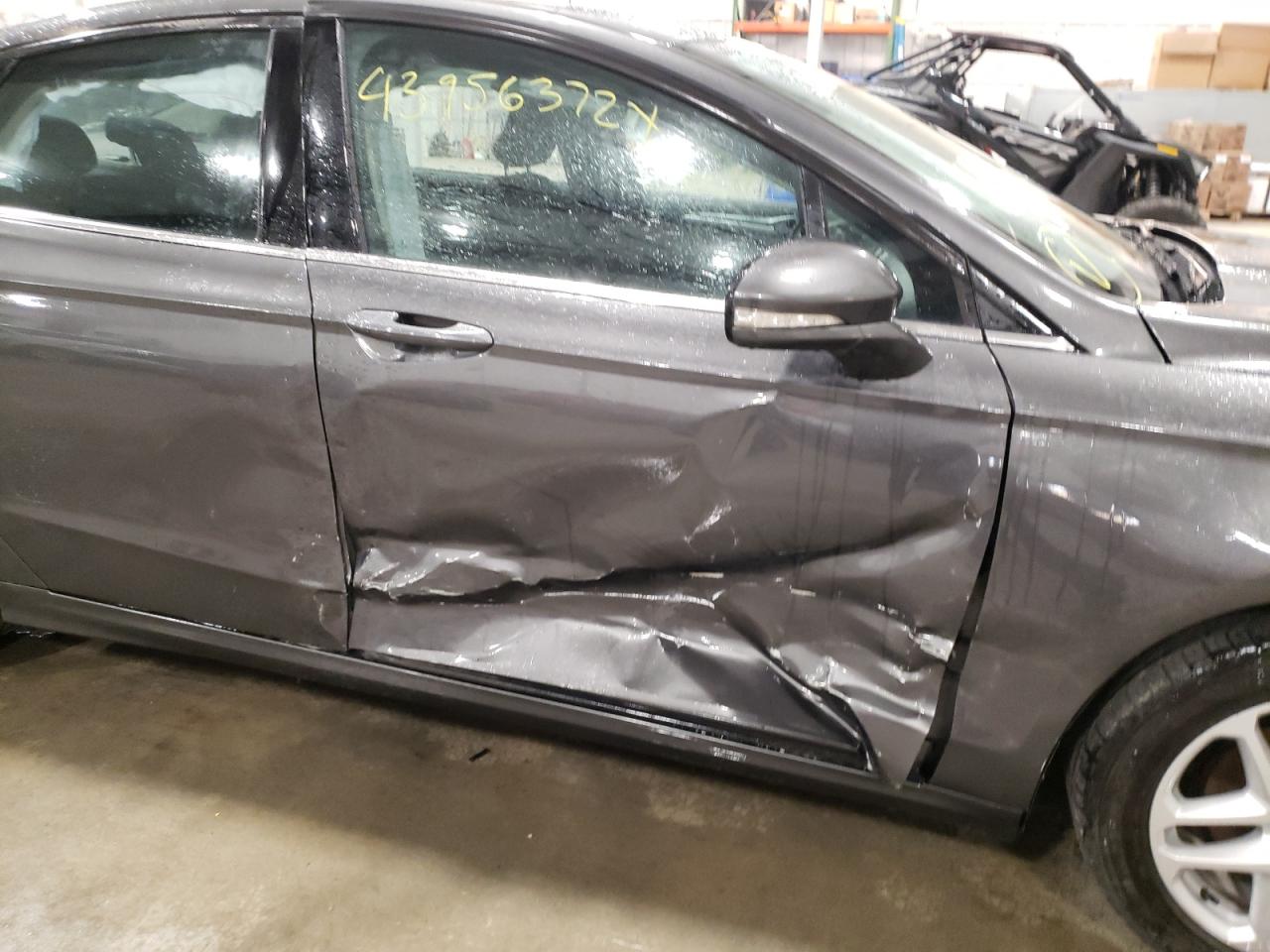 Photo 9 from auction – 2016 FORD FUSION SE with VIN 3FA6P0H79GR239747