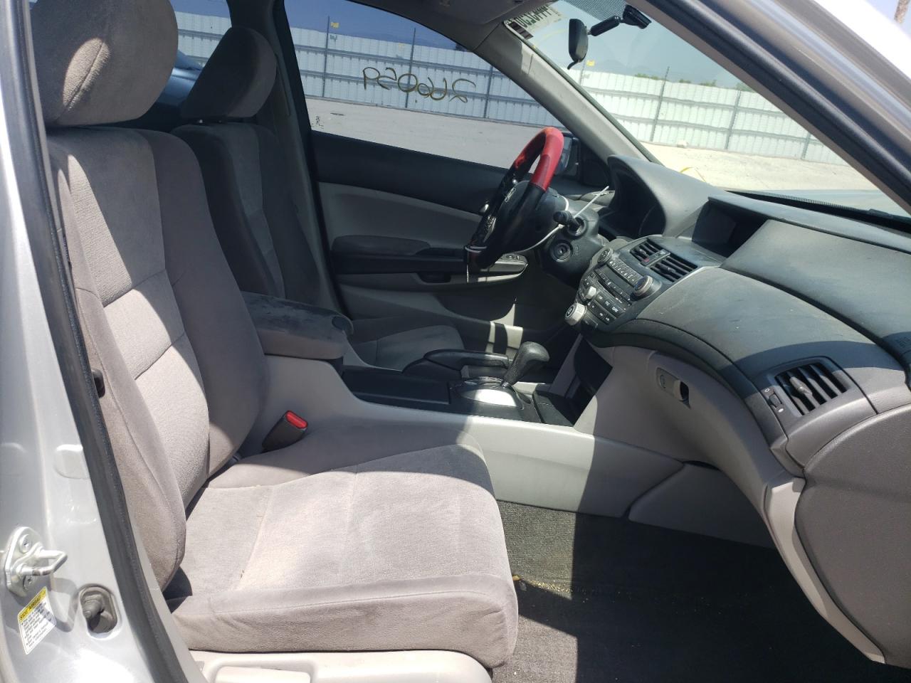 Photo 5 from auction – 2010 HONDA ACCORD LX with VIN 1HGCP2F30AA033552