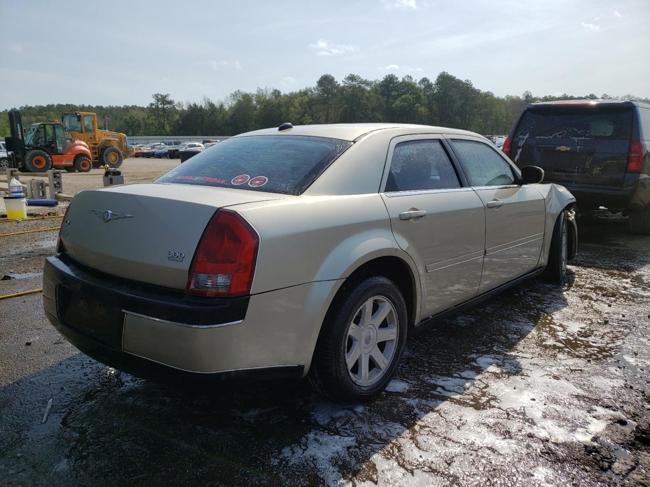 Photo 4 from auction – 2005 CHRYSLER 300 TOURIN with VIN 2C3JA53G45H569545