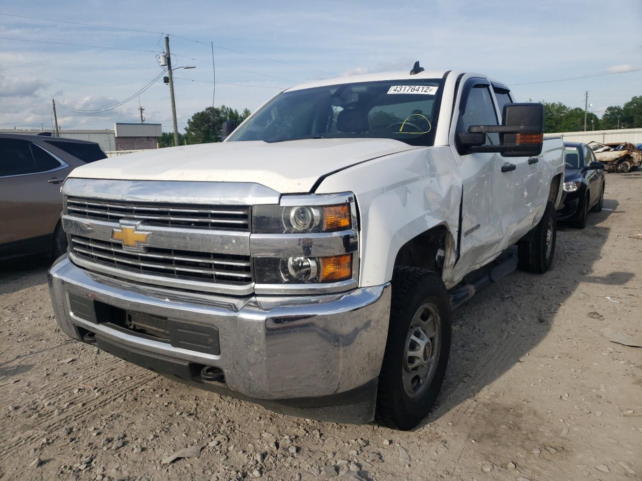 Photo 2 from auction – 2017 CHEVROLET SILVERADO with VIN 1GC2CUEG6HZ344937